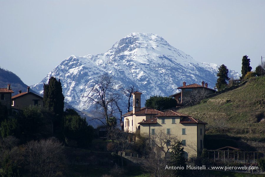 10 Chiesa di S. Sebastiano e Resegone.jpg - 10 Chiesa di S. Sebastiano e Resegone